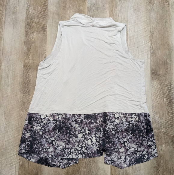 LOGO by Lori Goldstein Open Sleeveless Cardigan with pockets Size 2X - Picture 3 of 13